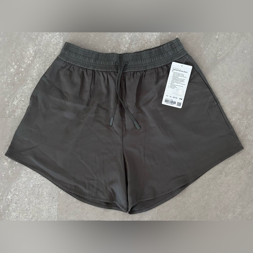 Lululemon Feeling Femme Short 6”